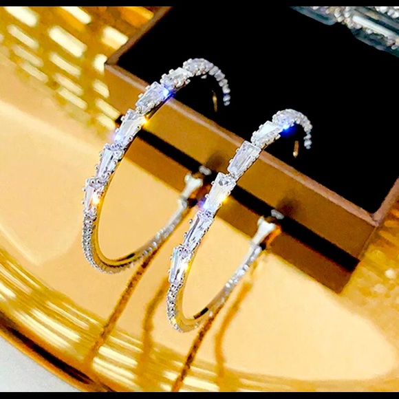COPY - Last Pair🤩New!! .925 Silver White Sapphire Hoop Earrings! - Picture 5 of 5